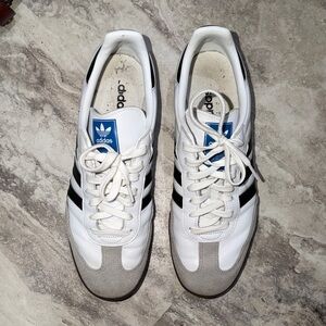 Adidas Men's White and Gray Sneakers
